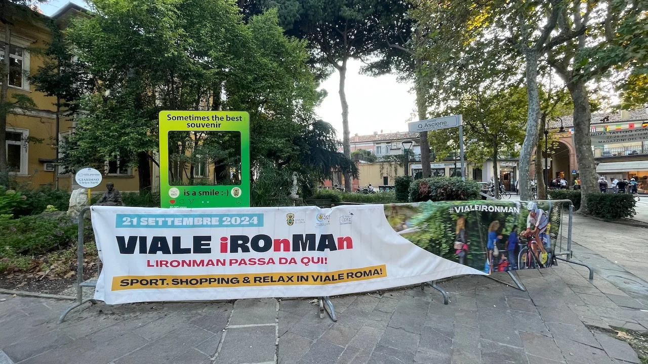 Consorzio Cervia Centro — Viale Ironman: evento sportivo, 1280×720 PX